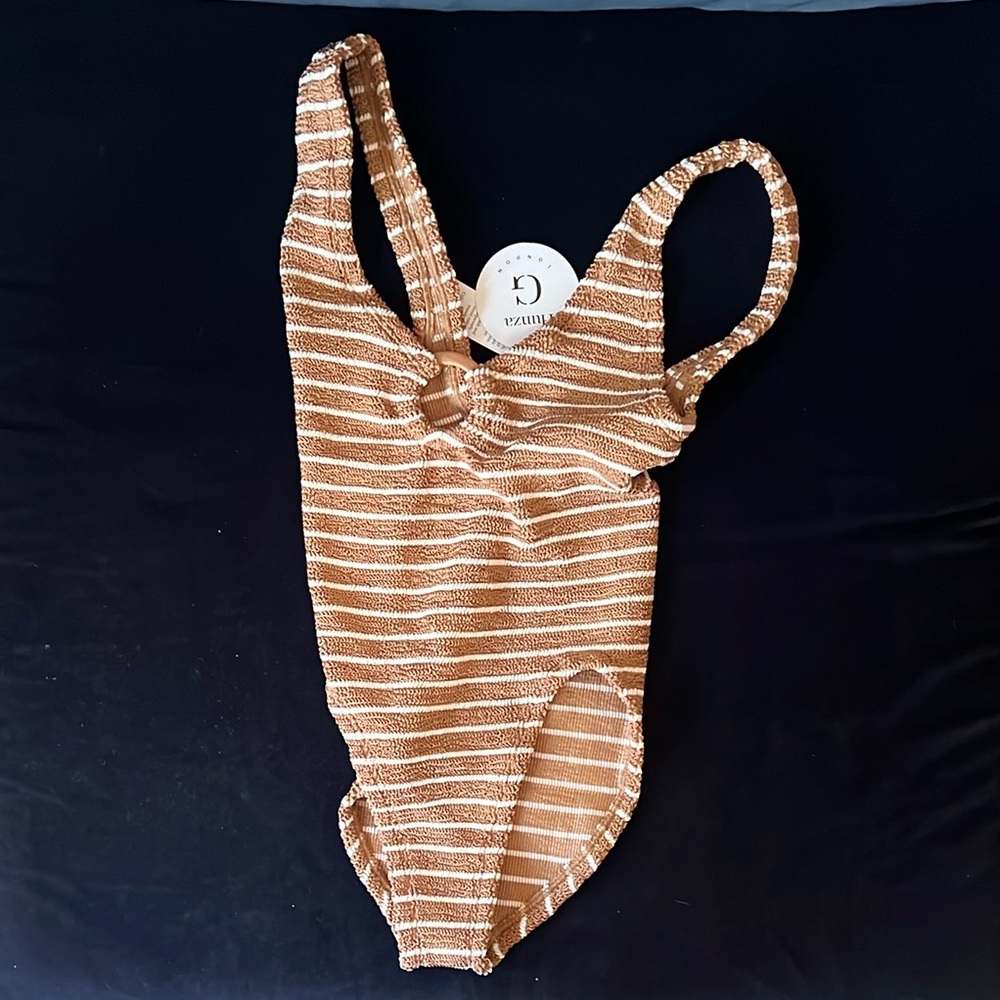 NWT Hunza G Celine striped ring-detail swimsuit - tan white - one size